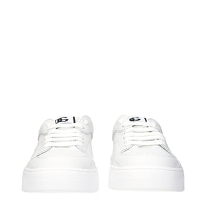 Weiße Sneakers aus Leder