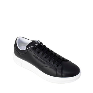 Schwarze Leder-Sneaker mit niedrigem Schaft