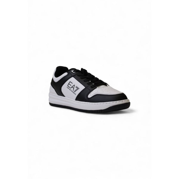 Schwarzer und weißer Polyester-Sneaker