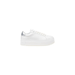 Silberner Leder-Sneaker