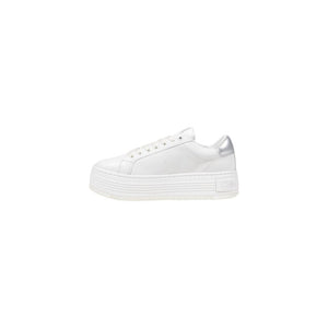 Silberner Leder-Sneaker