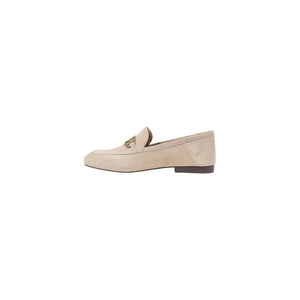 Beigefarbene Leder-Plateau-Pumps