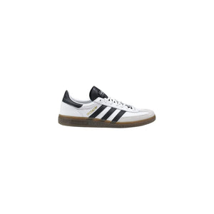 Schwarzer und weißer Leder-Sneaker