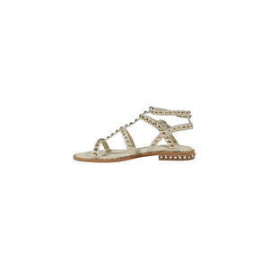 Beigefarbene Leder-Sandalen