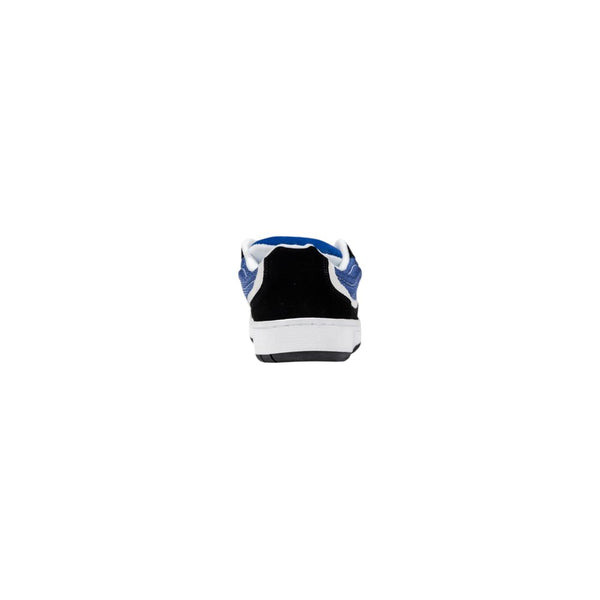 Blaue Wildleder-Sneaker