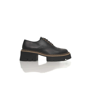 Schwarzes Rindsleder Damenschuh