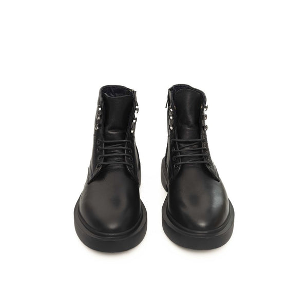 Schwarzer Kalbsleder Herrenstiefel