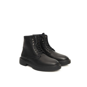 Schwarzer Kalbsleder Herrenstiefel