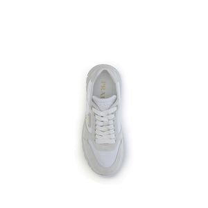Weiße Sneakers aus recyceltem Polyamid