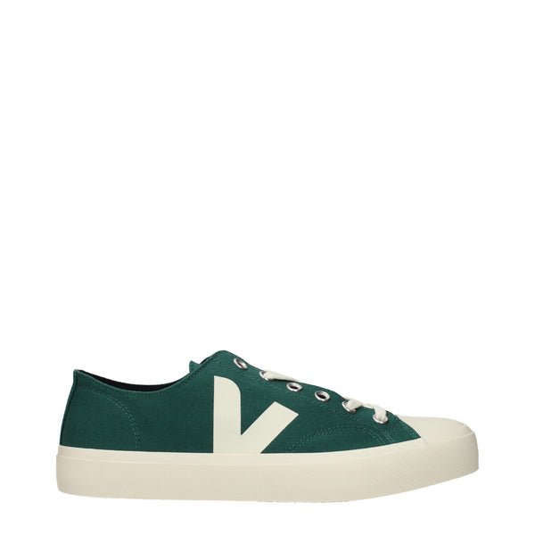 Grüne Stoff-Sneaker mit niedrigem Schaft
