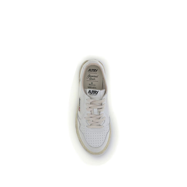 Weiße Ledersneaker