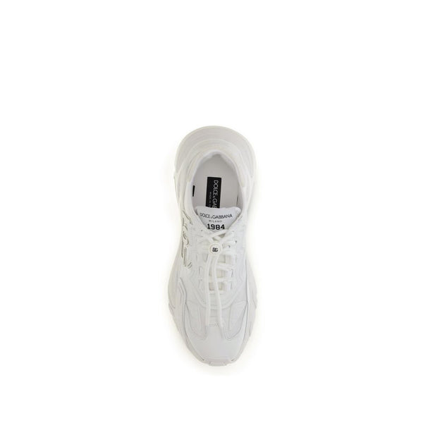Weiße Polyamid-Sportschuhe
