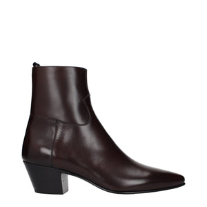 Rote Lederstiefeletten