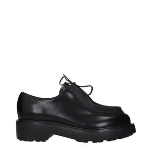 Schwarze Leder Oxfords und Derbies
