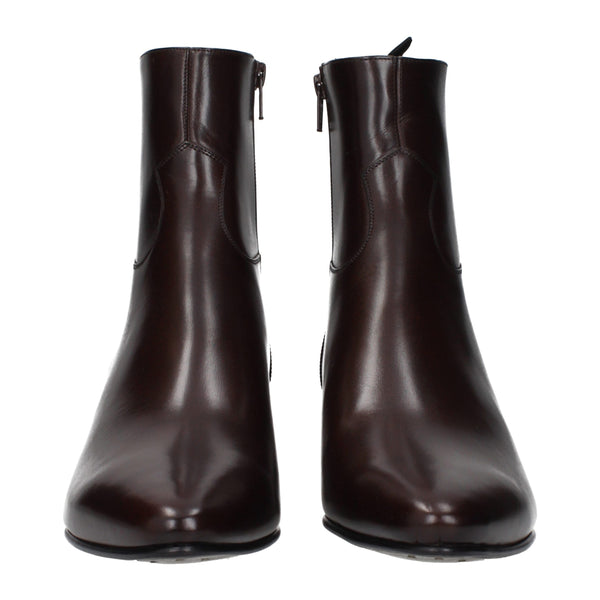Rote Lederstiefeletten