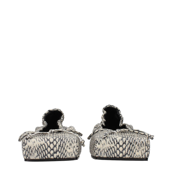 Beigefarbene Leder-Ballett-Flats