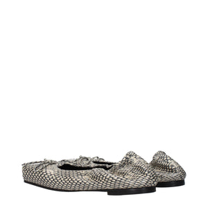 Beigefarbene Leder-Ballett-Flats