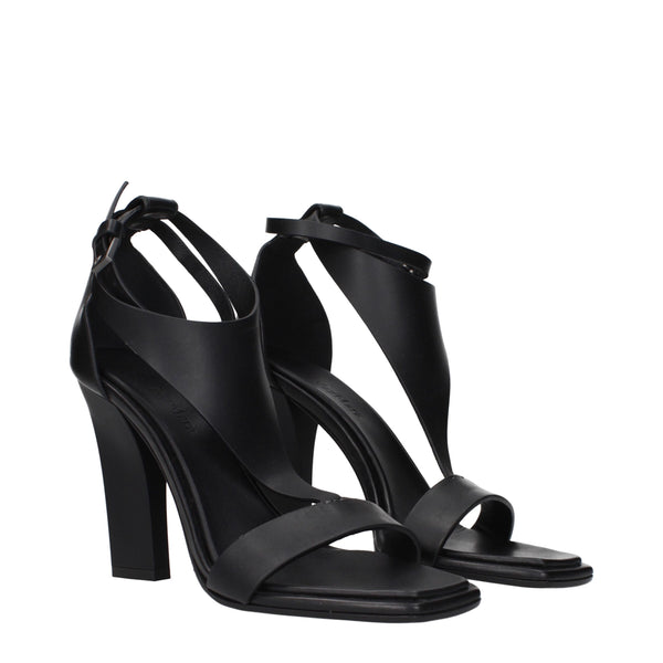 Schwarze Leder-Stilettosandalen