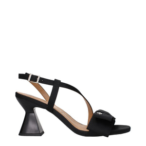 Schwarze Stoff-Stilettos mit Pfennigabsatz