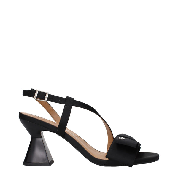 Schwarze Stoff-Stilettos mit Pfennigabsatz