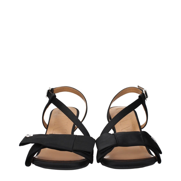 Schwarze Stoff-Stilettos mit Pfennigabsatz