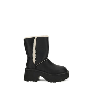 Schwarze Leder-Flachstiefel