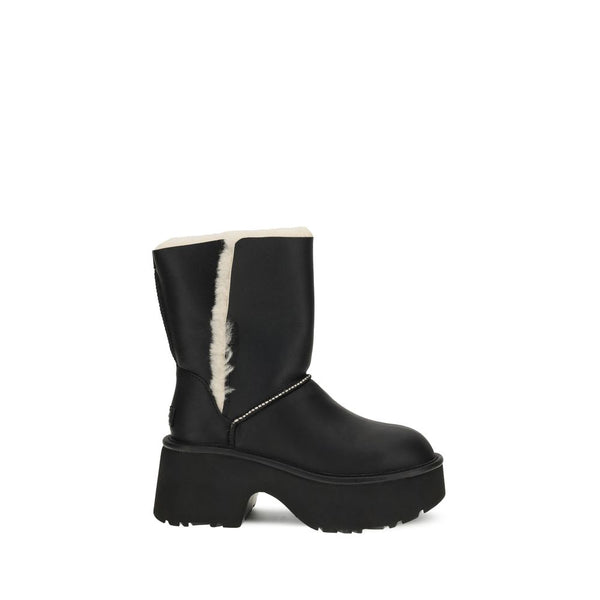 Schwarze Leder-Flachstiefel