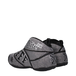 Schwarz Baumwolle Turnschuhe