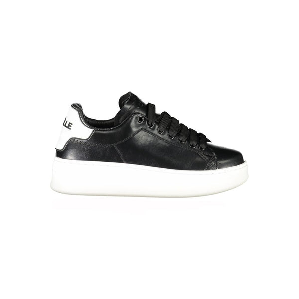 Schwarzer Sneaker aus Polyethylen