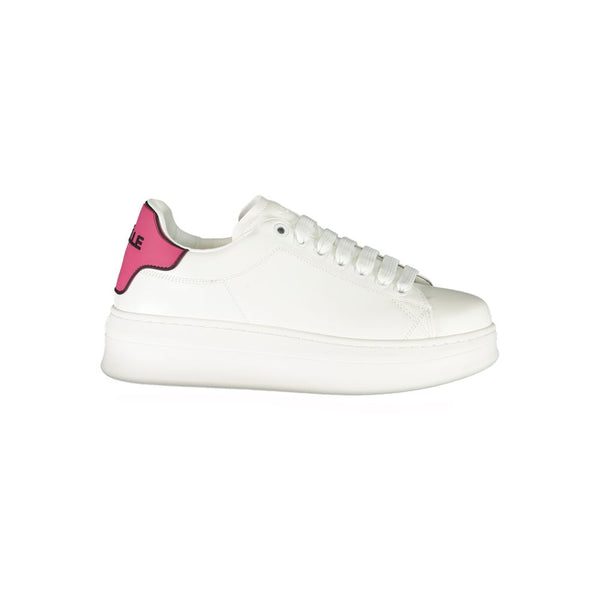 Sneaker aus rosafarbenem Polyethylen