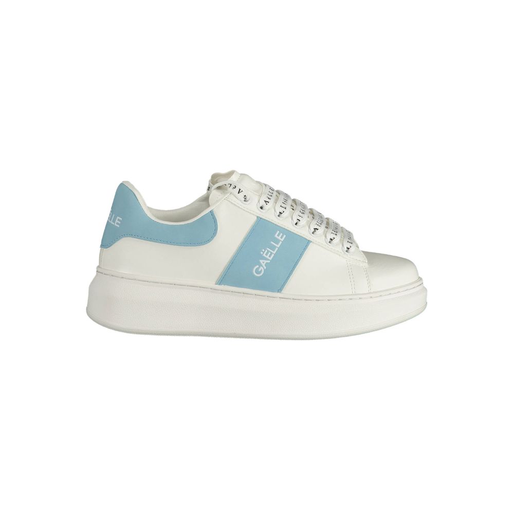 Weißer Polyethylen-Sneaker