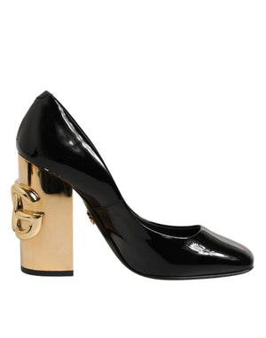 Schwarze Goldfarbene Lackleder-Logo-Pumps
