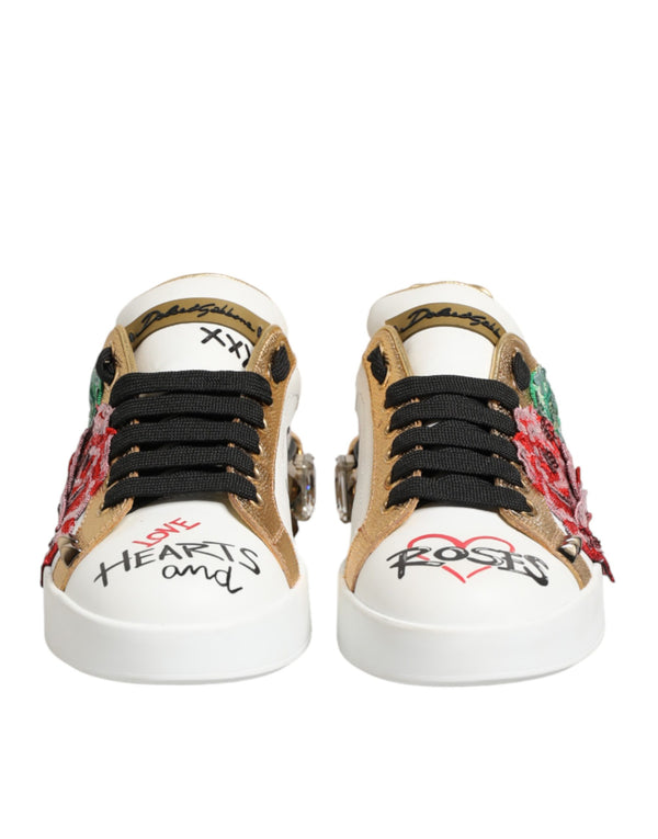 Weiße Leder-Sneaker mit Blumen-Applikationen und Nieten
