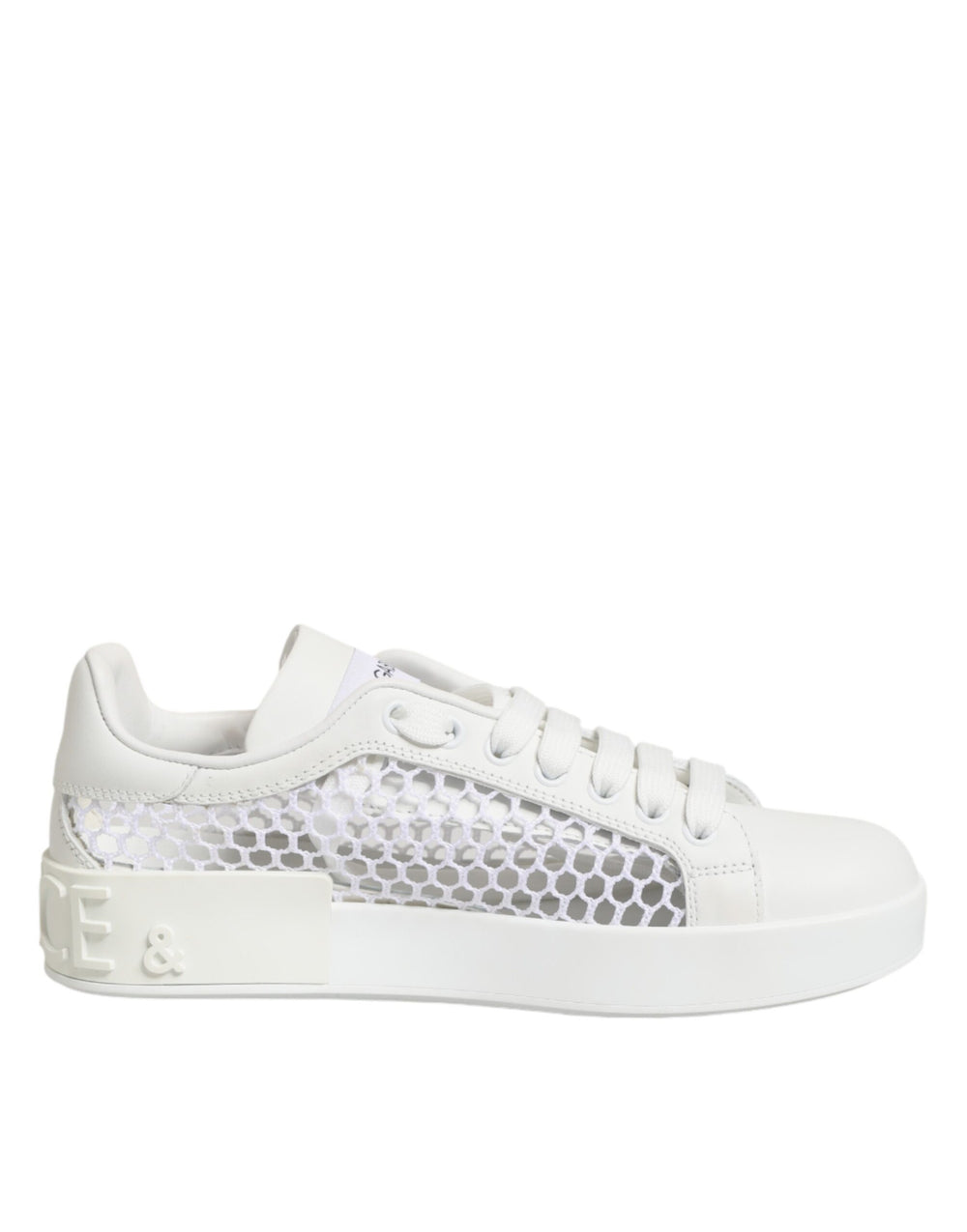 Sneaker mit Mesh-Einsätzen und niedrigem Schaft