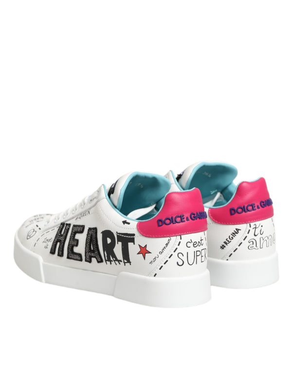 Weiße Leder-Sneaker mit Graffiti-Motiv