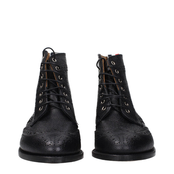 Schwarze Leder-Stiefeletten