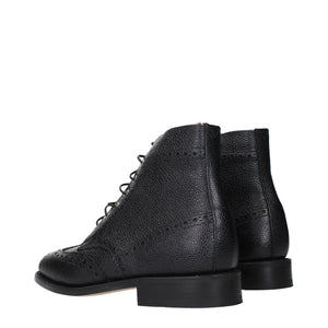 Schwarze Leder-Stiefeletten