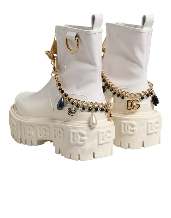 Weiße Leder-Stiefeletten mit Gummi-Logo
