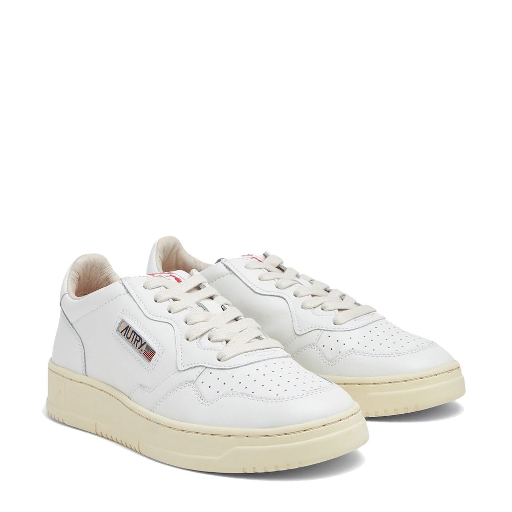 Weiße Leder-Sneakers mit niedrigem Schaft