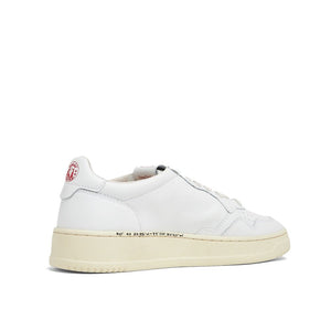 Weiße Leder-Sneakers mit niedrigem Schaft