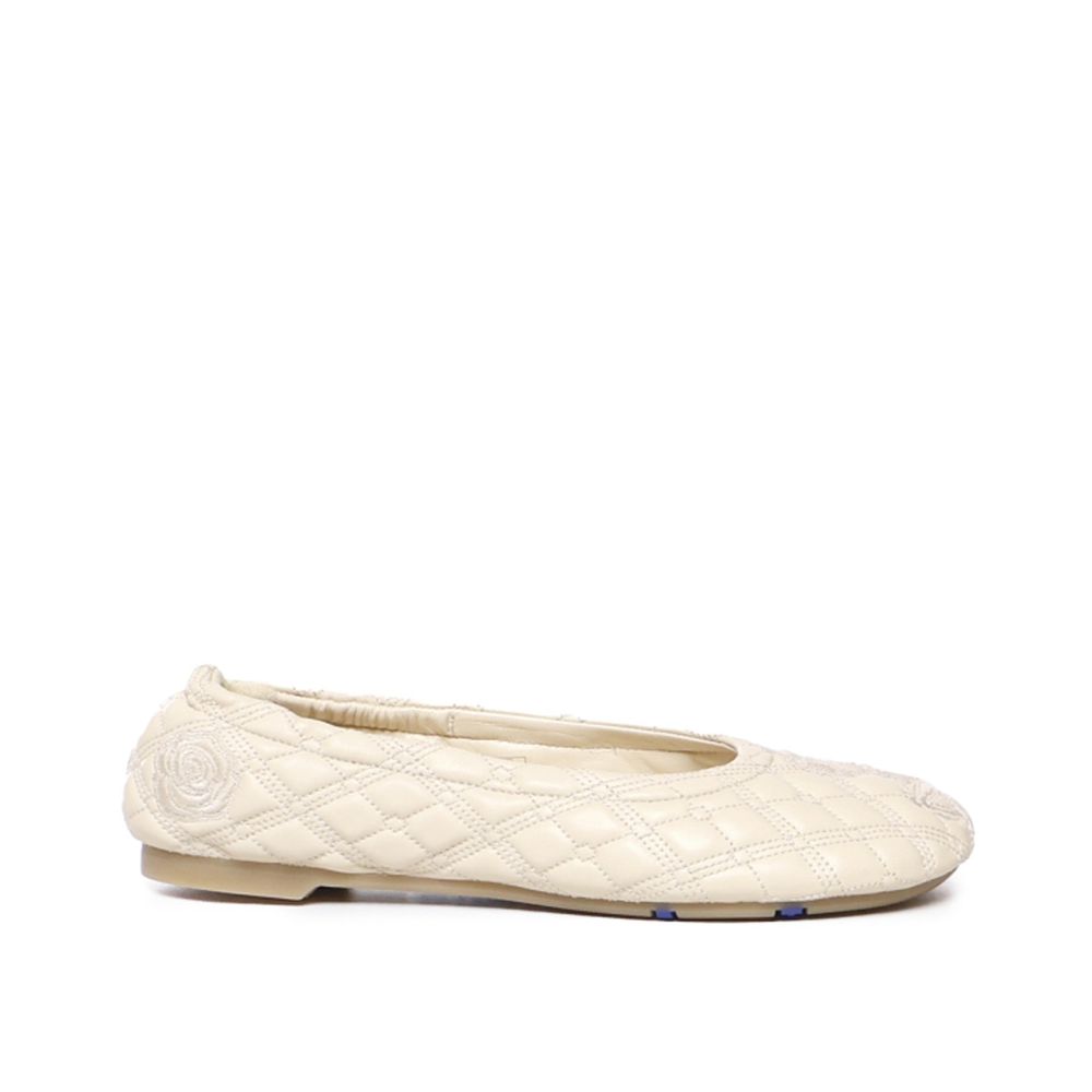 Weiße Ballerinas aus Lammleder