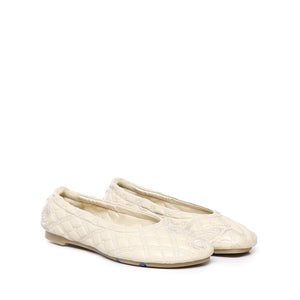 Weiße Ballerinas aus Lammleder