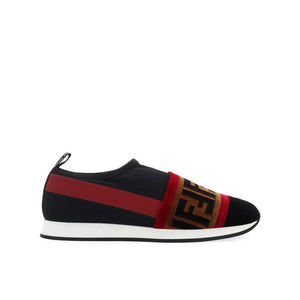 Schwarze Stoff-Sneaker