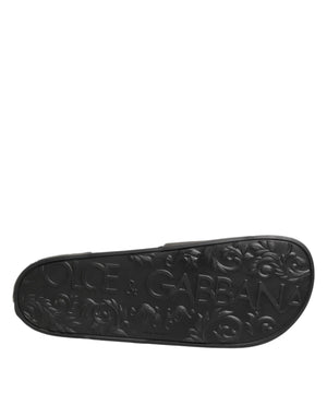 Schwarze Ledersandalen mit Logo