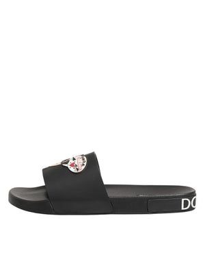 Schwarze Ledersandalen mit Logo