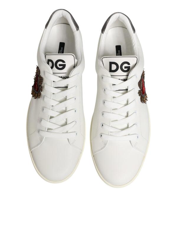 Weiße Leder-Sneaker mit Herz-Applikation