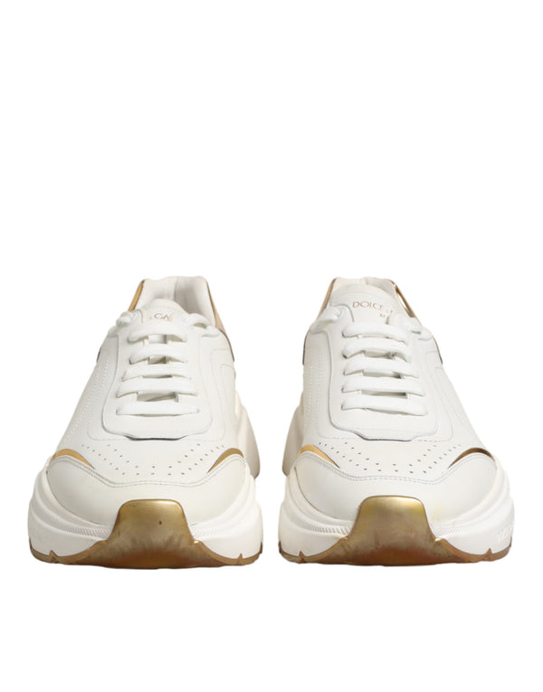 Weiße und goldene Daymaster Sneakers mit niedrigem Schaft