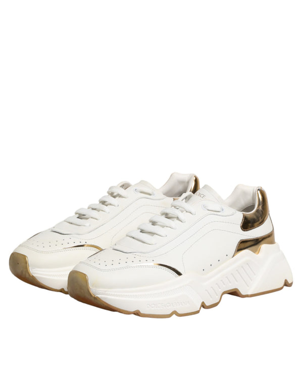 Weiße und goldene Daymaster Sneakers mit niedrigem Schaft