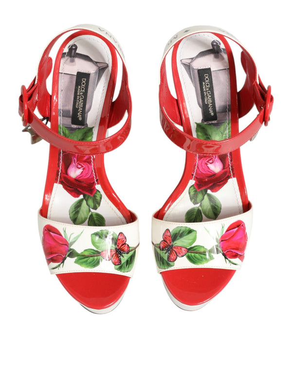 Weiße Sandalen mit Blumenmuster und Knöchelriemen