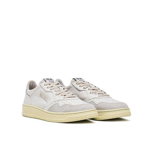 Weiße Leder-Sneaker mit niedrigem Schaft